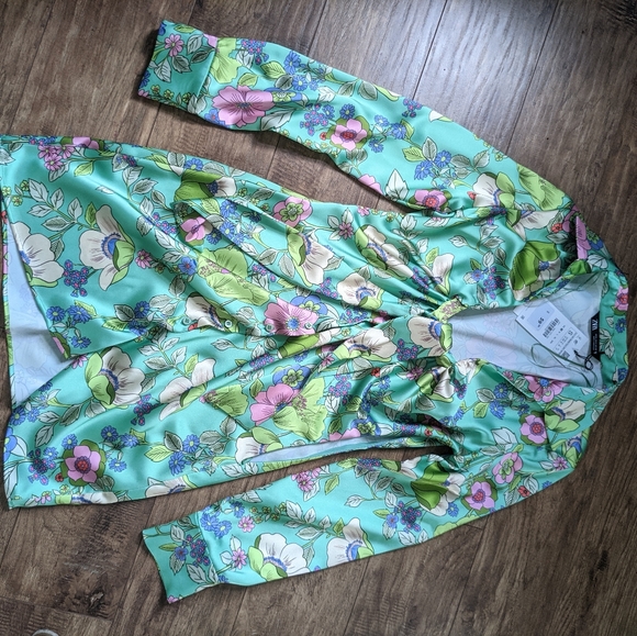 Silk Floral Zara dress - Picture 4 of 4